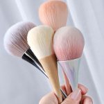 POWDER BRUSH